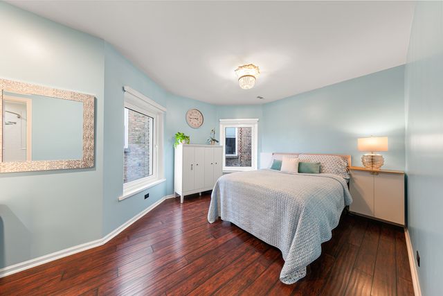 4615 N Beacon Street 3, Chicago, IL 60640