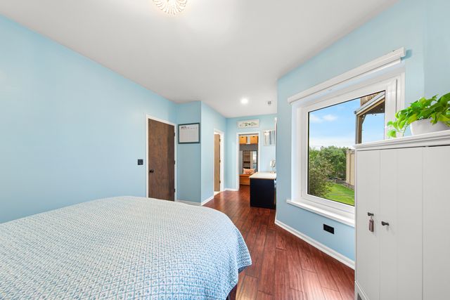 4615 N Beacon Street 3, Chicago, IL 60640