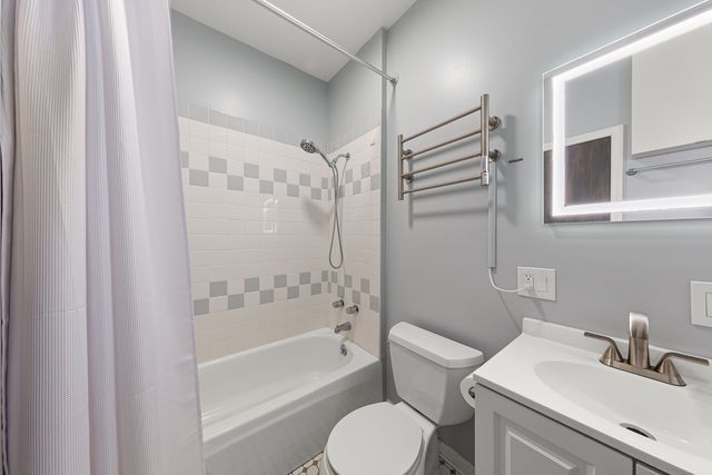 4615 N Beacon Street 3, Chicago, IL 60640