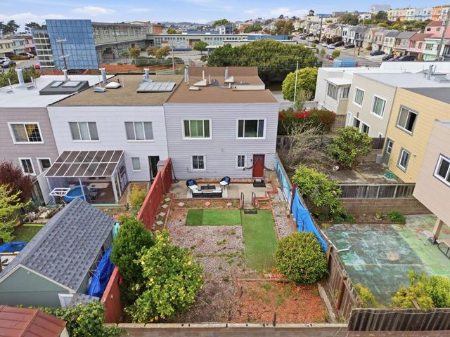 2521 QUINTARA Street, San Francisco, CA 94116