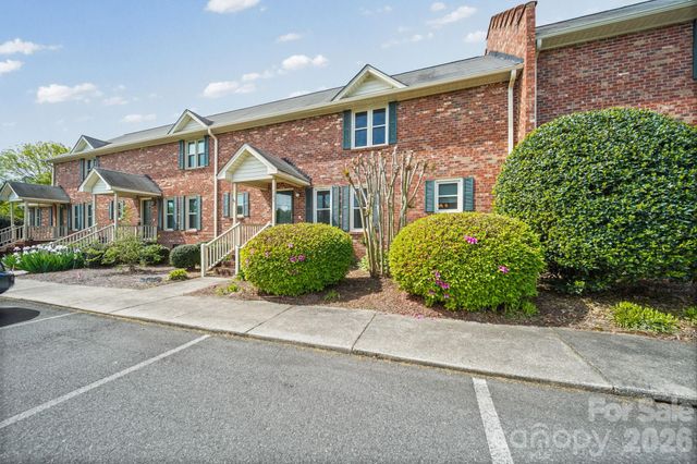 1160 SE Crestmont Drive, Concord, NC 28025
