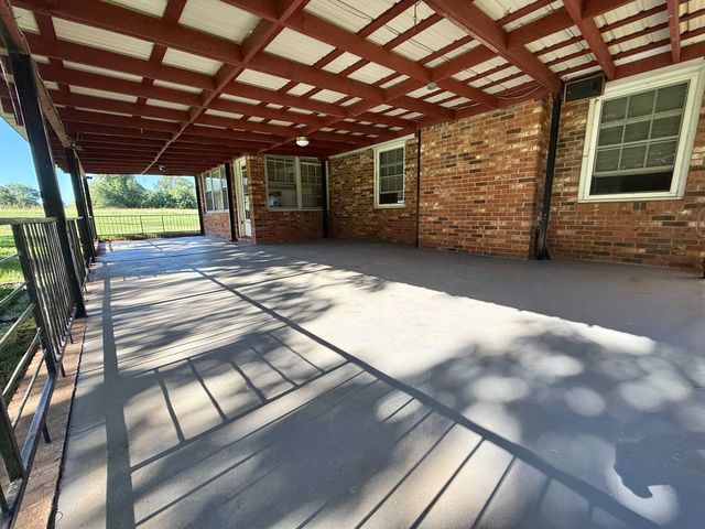 631 Riveroak Circle, Inman, SC 29349