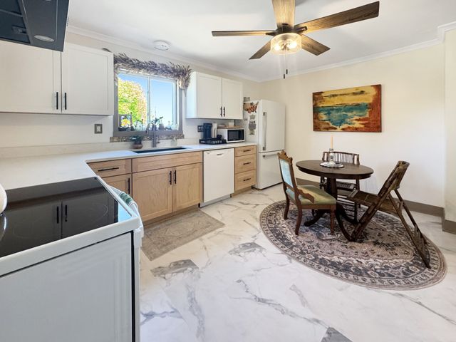 117 Cedar St, Dover, TN 37058
