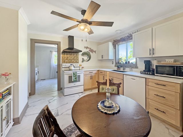 117 Cedar St, Dover, TN 37058
