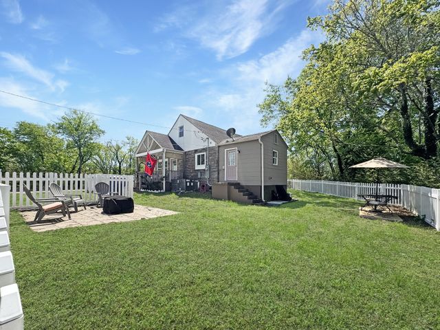 117 Cedar St, Dover, TN 37058