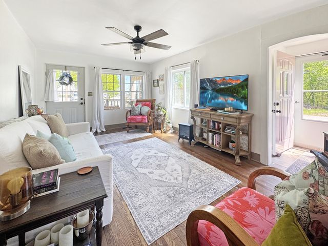 117 Cedar St, Dover, TN 37058