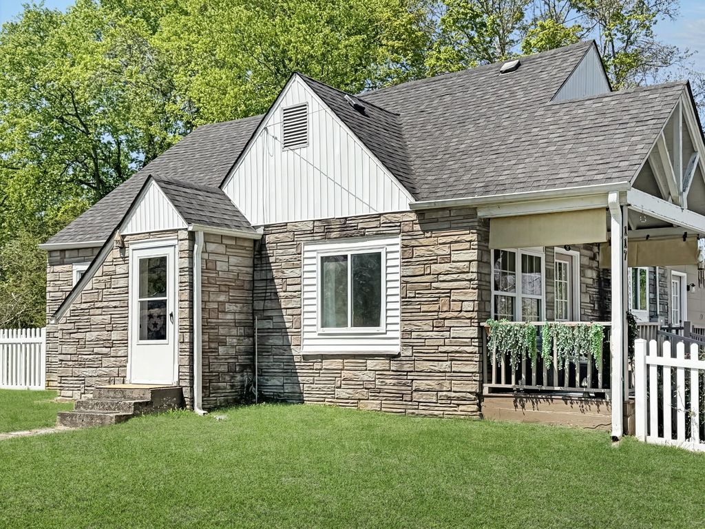 117 Cedar St, Dover, TN 37058