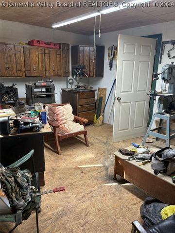 228 Calispel Ridge Road, Leon, WV 25123