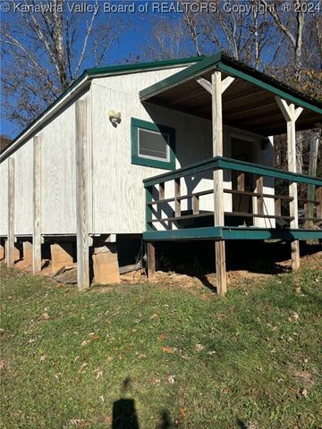 228 Calispel Ridge Road, Leon, WV 25123