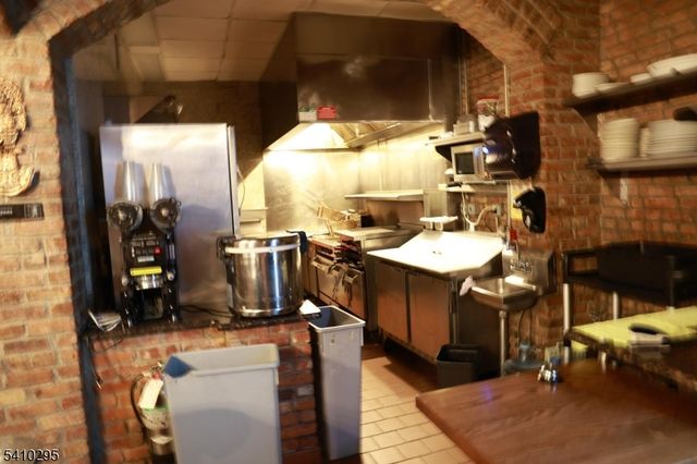 237 Haledon Ave, Haledon Boro, NJ 07508