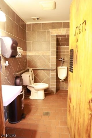 237 Haledon Ave, Haledon Boro, NJ 07508