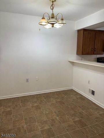 109 Goldfinch Dr, Allamuchy Twp., NJ 07840