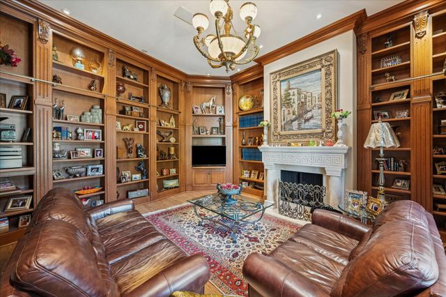 11722 Claywood Street, Bunker Hill Village, TX 77024