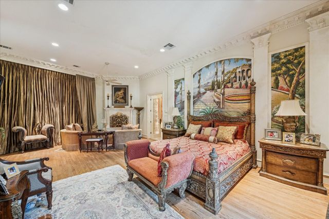 11722 Claywood Street, Bunker Hill Village, TX 77024