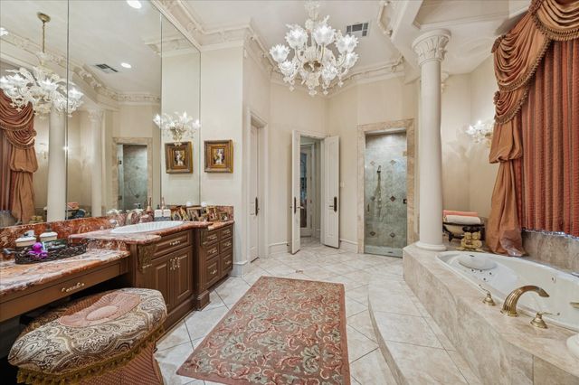 11722 Claywood Street, Bunker Hill Village, TX 77024