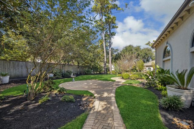 11722 Claywood Street, Bunker Hill Village, TX 77024