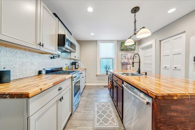 507 S College AVE, Salem, VA 24153