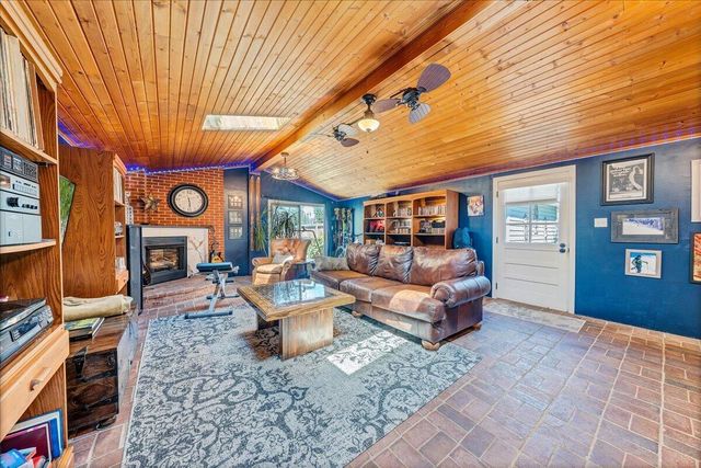 507 S College AVE, Salem, VA 24153