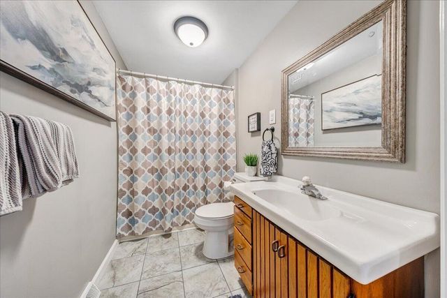 507 S College AVE, Salem, VA 24153