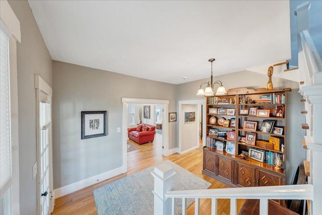 507 S College AVE, Salem, VA 24153