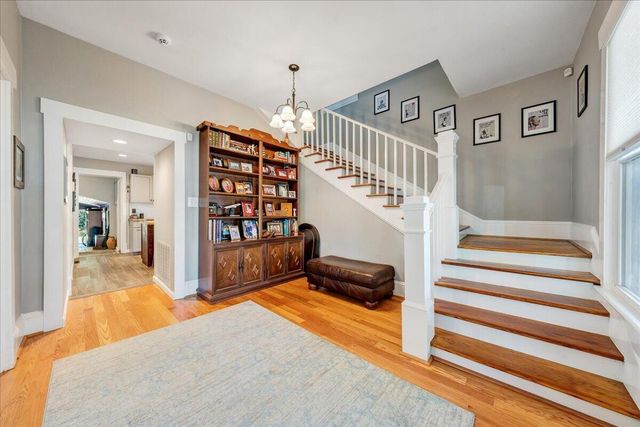 507 S College AVE, Salem, VA 24153