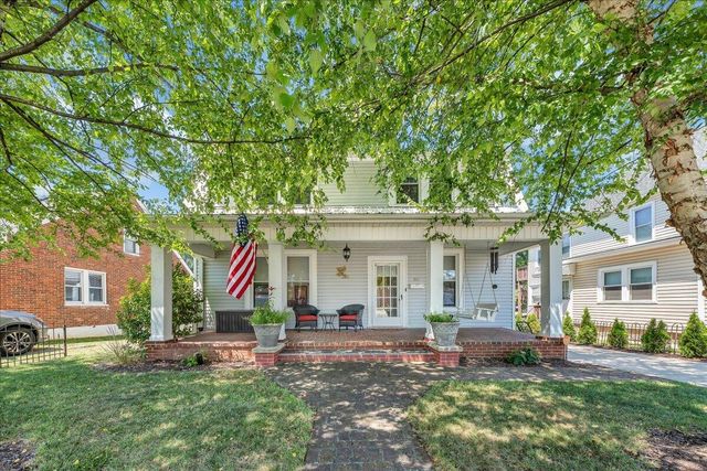 507 S College AVE, Salem, VA 24153
