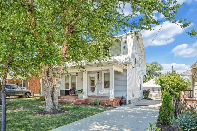 507 S College AVE, Salem, VA 24153
