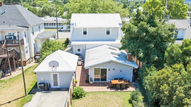 507 S College AVE, Salem, VA 24153