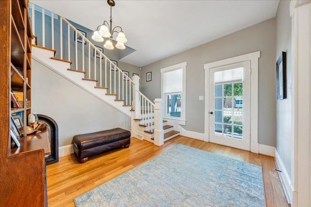507 S College AVE, Salem, VA 24153
