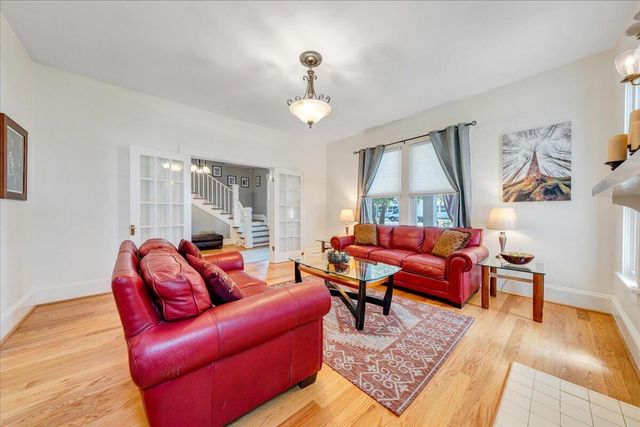 507 S College AVE, Salem, VA 24153