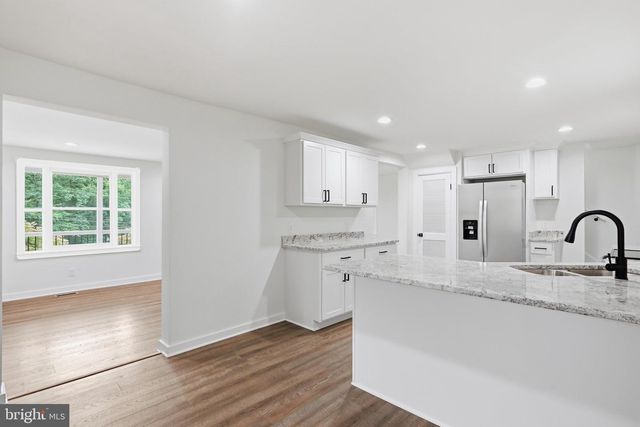 382 MISSION RD, Harpers Ferry, WV 25425