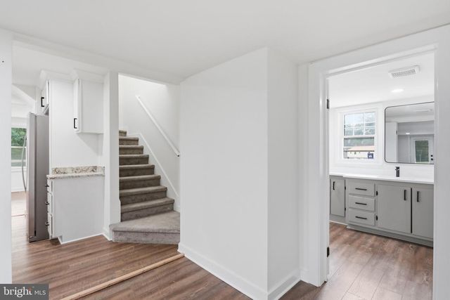 382 MISSION RD, Harpers Ferry, WV 25425