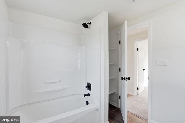 382 MISSION RD, Harpers Ferry, WV 25425