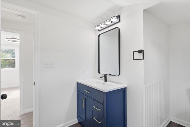 382 MISSION RD, Harpers Ferry, WV 25425