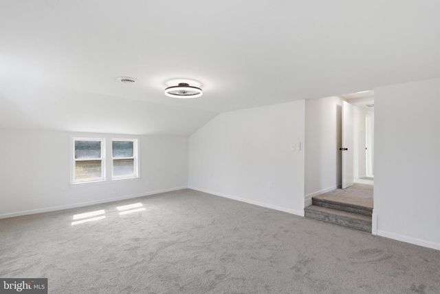 382 MISSION RD, Harpers Ferry, WV 25425