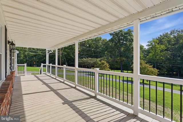 382 MISSION RD, Harpers Ferry, WV 25425