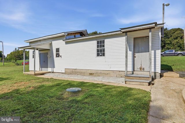 382 MISSION RD, Harpers Ferry, WV 25425