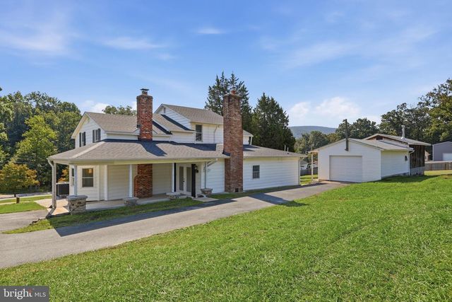 382 MISSION RD, Harpers Ferry, WV 25425