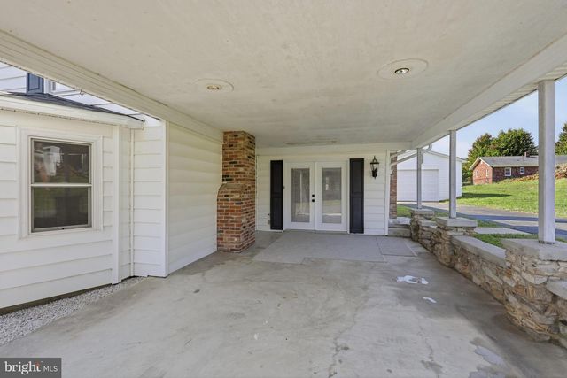 382 MISSION RD, Harpers Ferry, WV 25425