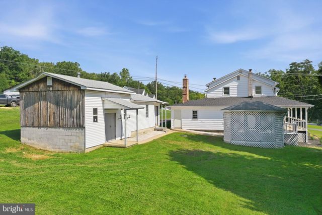 382 MISSION RD, Harpers Ferry, WV 25425