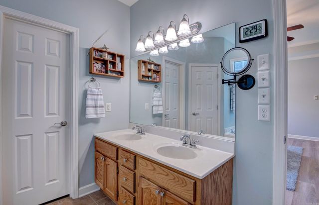 3816 Legacy Village Dr., Benton, AR 72015