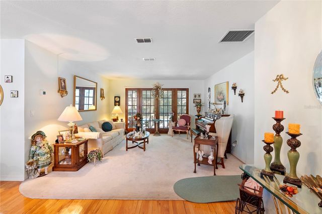 301 LAFAYETTE PLACE, Deland, FL 32720