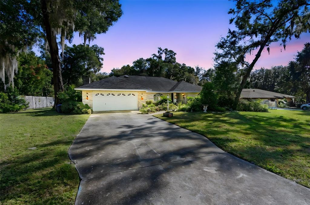 301 LAFAYETTE PLACE, Deland, FL 32720