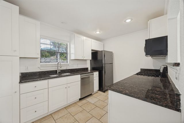 618 Newberry Drive, Richardson, TX 75080
