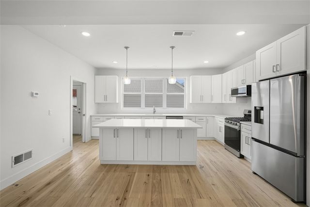 211 Green St, Regent Square, PA 15221