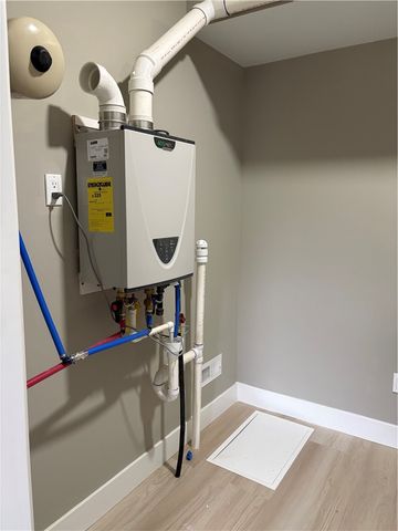 211 Green St, Regent Square, PA 15221