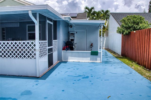 14348 SW 103rd St, Miami, FL 33186