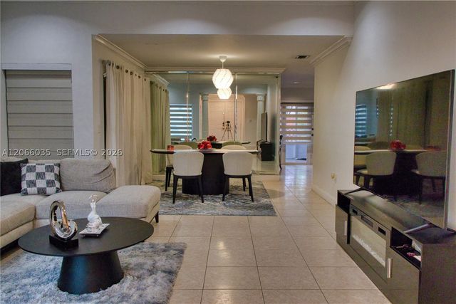 14348 SW 103rd St, Miami, FL 33186