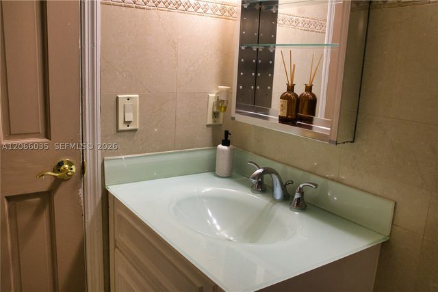 14348 SW 103rd St, Miami, FL 33186