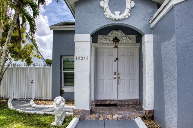 14348 SW 103rd St, Miami, FL 33186